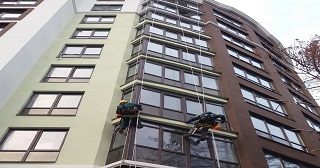 Установка крыши на балкон Нижнеудинск цена от 1023 руб. м/2.