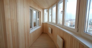 Отделка, остекление, утепление балконов в Нижнеудинске от 205 руб. м/2.